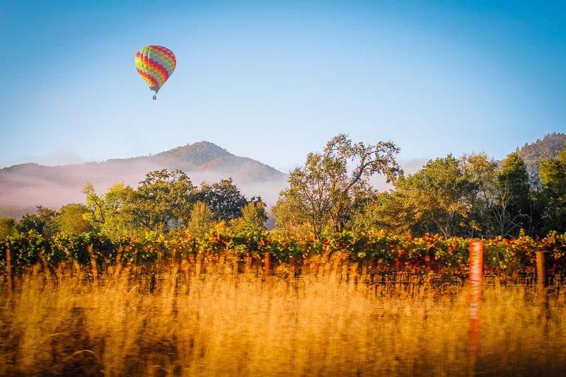 Ride on a hot air balloon in Napa Valley