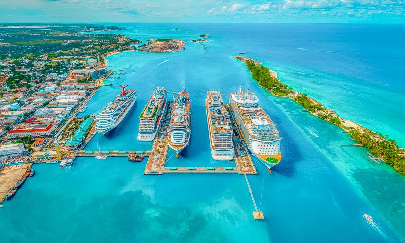 NCL and other cruise ships in the Bahamas.