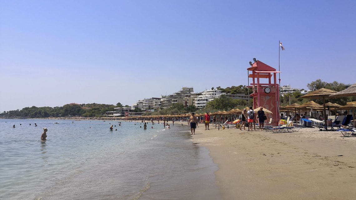 Tender for the rental of the iconic tourist property Oceanida on the coast of Vouliagmeni
